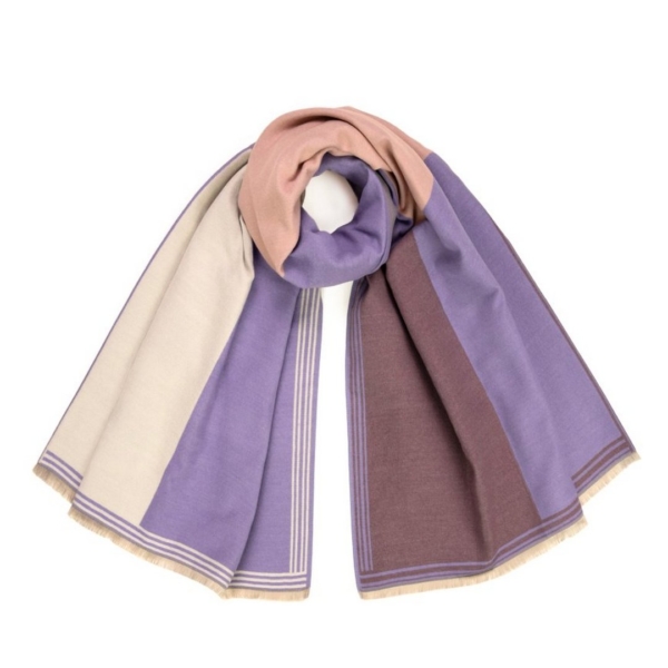 Umschmeicheln Sie sich mit zeitloser Schönheit und wohltuender Wärme! Diese hochwertige Damenstola vereint modernen Chic mit einem klassischen, mehrfarbigen Design, das zu jedem Outfit passt – ob elegant im Büro, leger in der Freizeit oder festlich am Abend Kuschelig weich: Aus angenehm wärmendem Material, perfekt für kalte Tage Vielseitig tragbar: Als Schal, Stola oder Schultertuch – immer ein stilvoller Akzent Harmonische Farbkombination: Mehrfarbiges Muster, das zu vielen Kleidungsstücken passt Leicht & dennoch wärmend: Ideal für drinnen und draußen Verleihen Sie Ihrem Look den besonderen Hauch von Komfort und Eleganz – und genießen Sie zugleich ein wohliges Gefühl an kühlen Tagen. 💖 Ein Must-have für jede Garderobe – jetzt sichern und stilvoll durch den Winter gehen! Umschmeicheln Sie sich mit zeitloser Schönheit und wohltuender Wärme! Diese hochwertige Damenstola vereint modernen Chic mit einem klassischen, mehrfarbigen Design, das zu jedem Outfit passt – ob elegant im Büro, leger in der Freizeit oder festlich am Abend Kuschelig weich: Aus angenehm wärmendem Material, perfekt für kalte Tage Vielseitig tragbar: Als Schal, Stola oder Schultertuch – immer ein stilvoller Akzent Harmonische Farbkombination: Mehrfarbiges Muster, das zu vielen Kleidungsstücken passt Leicht & dennoch wärmend: Ideal für drinnen und draußen Verleihen Sie Ihrem Look den besonderen Hauch von Komfort und Eleganz – und genießen Sie zugleich ein wohliges Gefühl an kühlen Tagen. 💖 Ein Must-have für jede Garderobe – jetzt sichern und stilvoll durch den Winter gehen! Umschmeicheln Sie sich mit zeitloser Schönheit und wohltuender Wärme! Diese hochwertige Damenstola vereint modernen Chic mit einem klassischen, mehrfarbigen Design, das zu jedem Outfit passt – ob elegant im Büro, leger in der Freizeit oder festlich am Abend Kuschelig weich: Aus angenehm wärmendem Material, perfekt für kalte Tage Vielseitig tragbar: Als Schal, Stola oder Schultertuch – immer ein stilvoller Akzent Harmonische Farbkombination: Mehrfarbiges Muster, das zu vielen Kleidungsstücken passt Leicht & dennoch wärmend: Ideal für drinnen und draußen Verleihen Sie Ihrem Look den besonderen Hauch von Komfort und Eleganz – und genießen Sie zugleich ein wohliges Gefühl an kühlen Tagen. 💖 Ein Must-have für jede Garderobe – jetzt sichern und stilvoll durch den Winter gehen!
