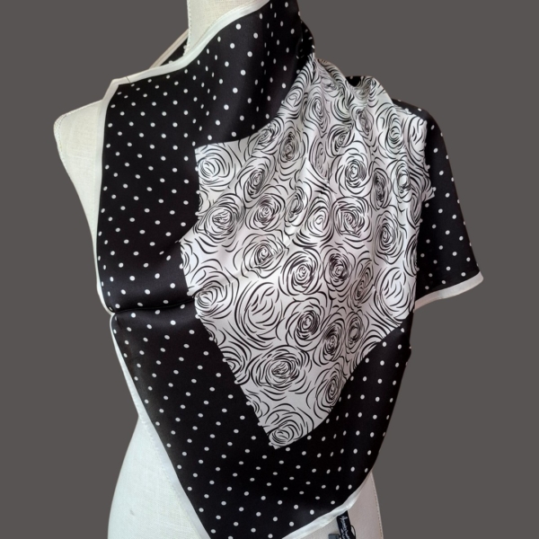 Nickituch aus reiner Seide 53x53 cm – zeitlose Eleganz für jeden Tag