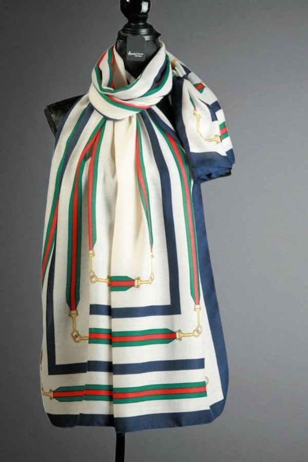 Eleganter Damenschal 90 x 190 cm von Alexandra Schmitz