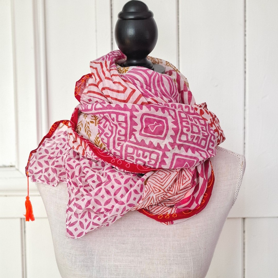 Sarah & Sally Schal 100% Baumwolle MAGENTA WEISS Handbedruckt – Bild 2